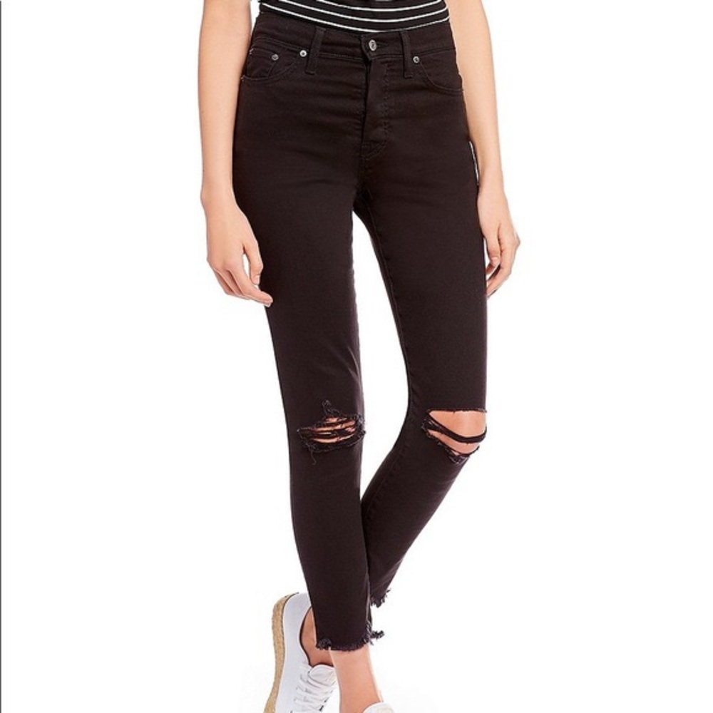 Levi's Wedgie Fit Distressed Skinny Jeans